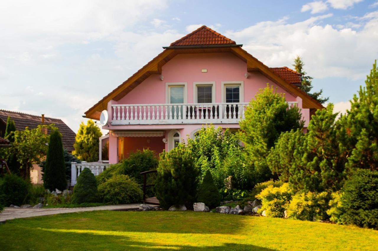 Wow Liptov Holiday House Липтовски-Микулаш Экстерьер фото
